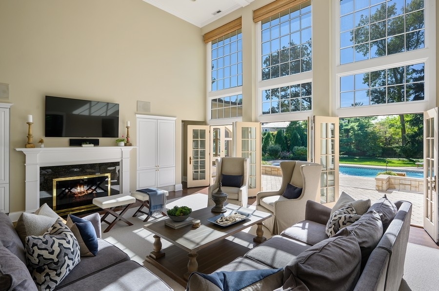 246 Sheridan Road Winnetka, IL 60093 - Photo 3 of 12