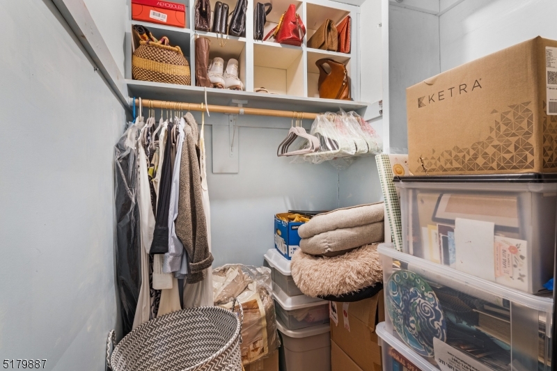 22 Arrowhead Road Morristown, NJ 07960 - Photo 15 of 25