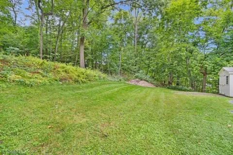 $1,075,000 | 22 Arrowhead Road, Morristown, NJ 07960