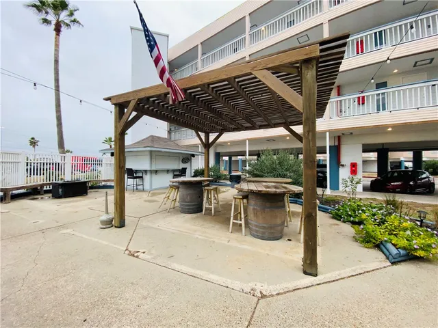 $1,150 | 3938 Surfside Boulevard, Unit 2205, Corpus Christi, TX 78402