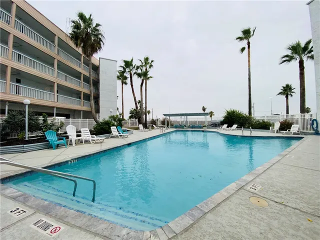 $1,150 | 3938 Surfside Boulevard, Unit 2205, Corpus Christi, TX 78402