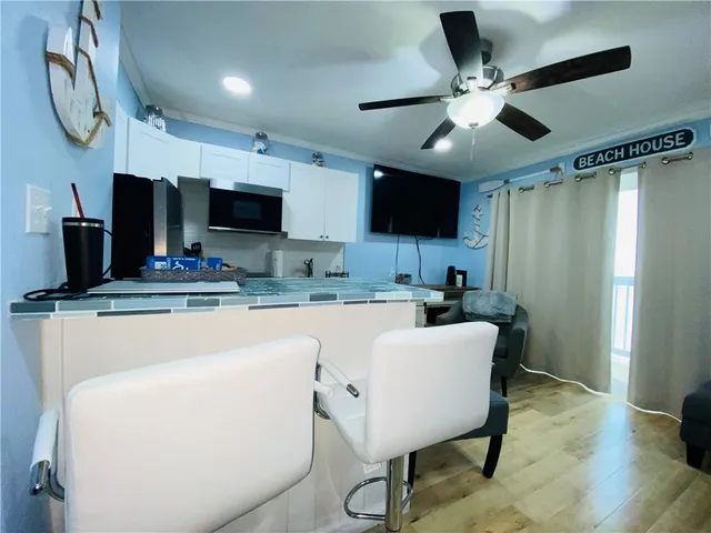 $1,150 | 3938 Surfside Boulevard, Unit 2205, Corpus Christi, TX 78402