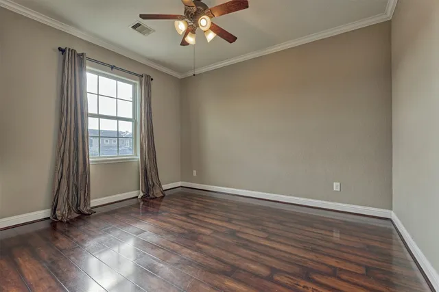 a view of a backyard of the house