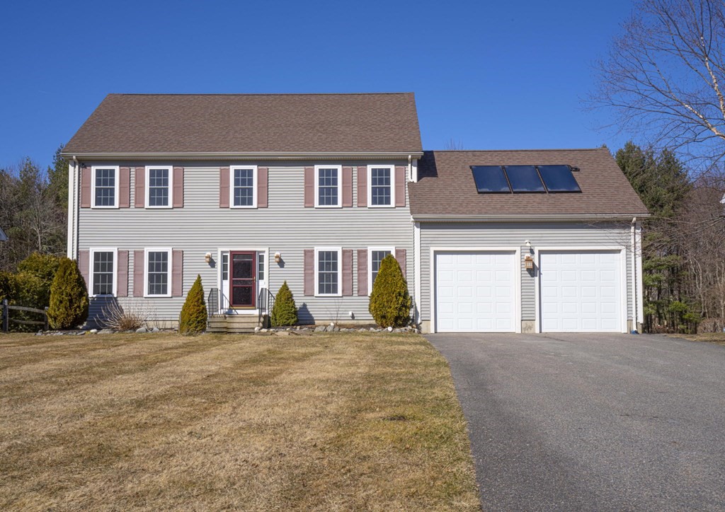 367 Finch Road Raynham, MA 02767 - Photo 2 of 42 Gallery Image 2