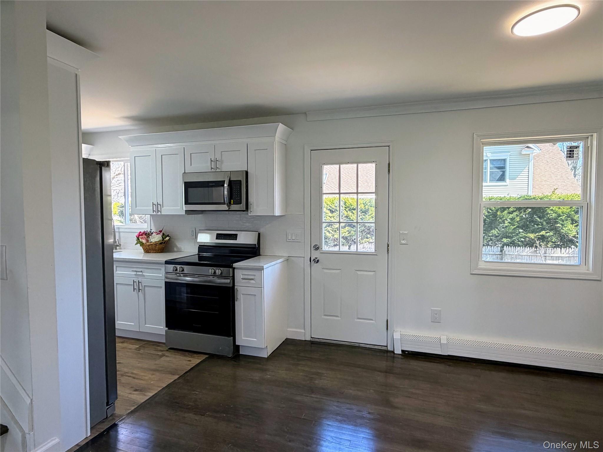 15 Gardiners Road Sound Beach, NY 11789 - Photo 4 of 16