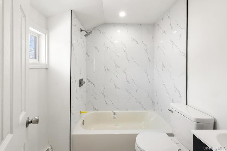 15 Gardiners Road Sound Beach, NY 11789 - Photo 7 of 16