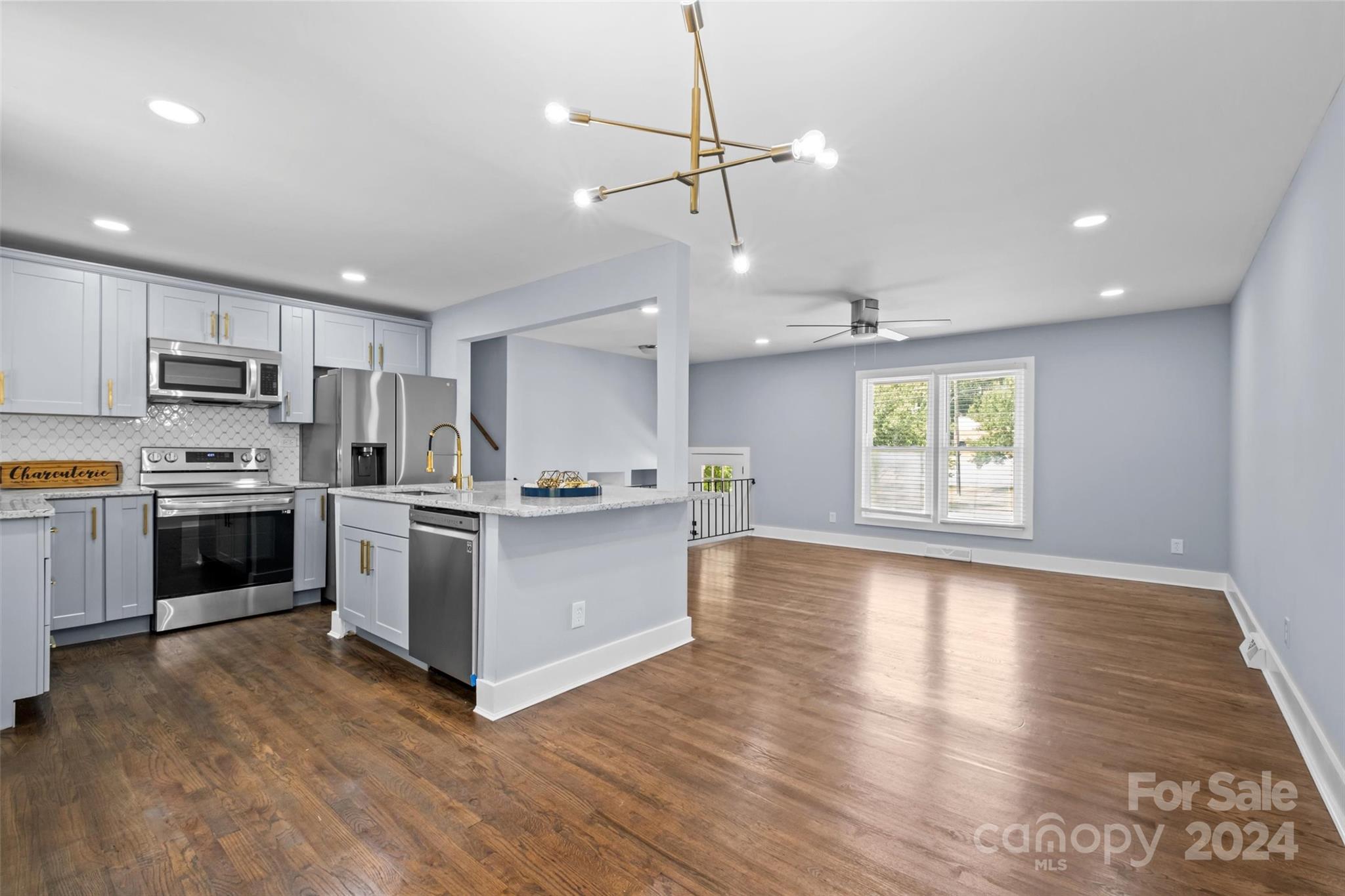 1708 Griers Grove Road Charlotte, NC 28216 - Photo 5 of 18 Gallery Image 5