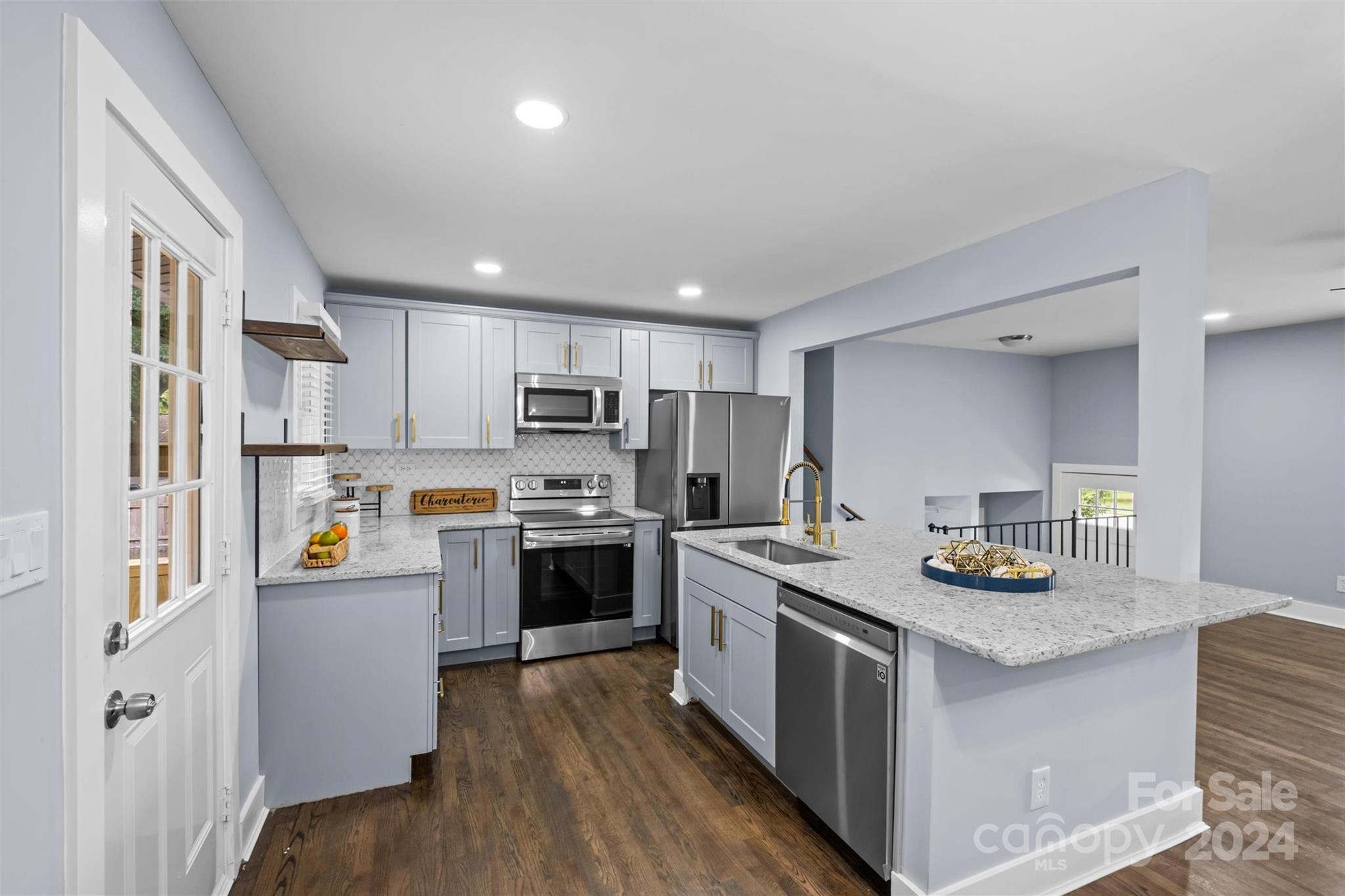 1708 Griers Grove Road Charlotte, NC 28216 - Photo 6 of 18 Gallery Image 6