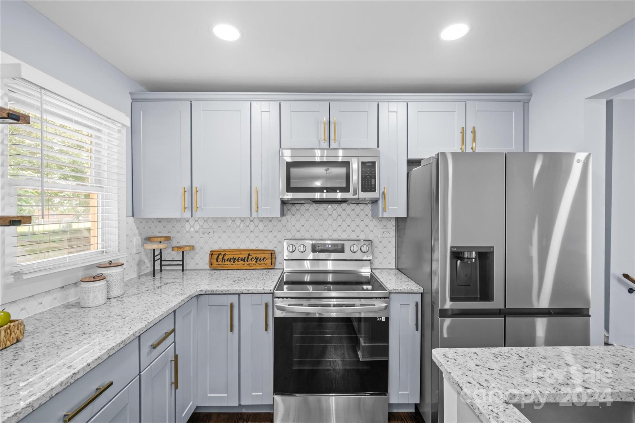 1708 Griers Grove Road Charlotte, NC 28216 - Photo 7 of 18 Gallery Image 7