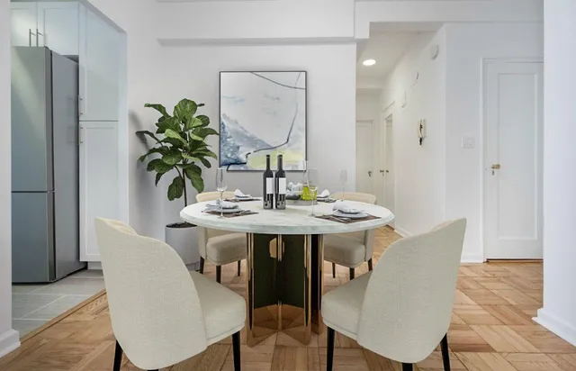 $575,000 | 333 West 57th Street, Unit 302 | Hell's Kitchen