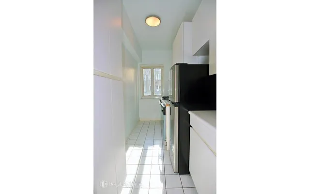 $575,000 | 333 West 57th Street, Unit 302 | Hell's Kitchen