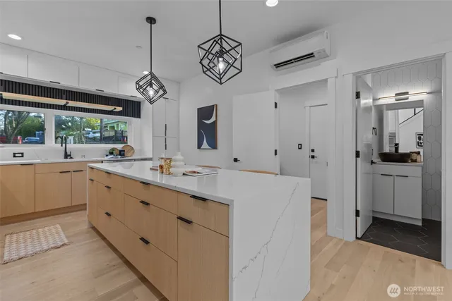 $2,000,000 | 4103 151st Avenue Southeast, Bellevue, WA 98006