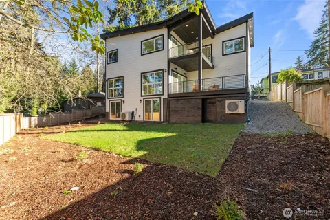 $2,000,000 | 4103 151st Avenue Southeast, Bellevue, WA 98006