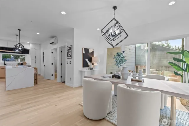 $2,000,000 | 4103 151st Avenue Southeast, Bellevue, WA 98006