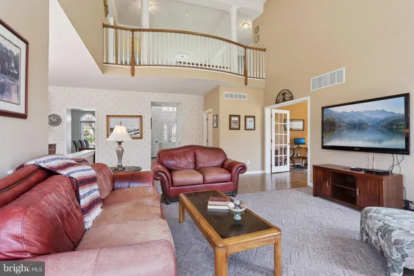 $1,089,000 | 105 Nelson Drive, Southampton, PA 18966
