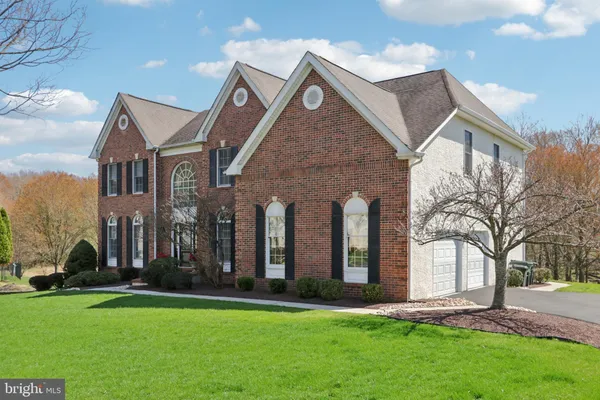 $1,089,000 | 105 Nelson Drive, Southampton, PA 18966