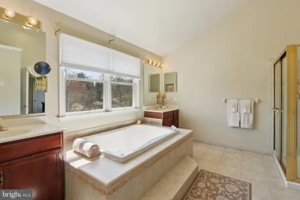 $1,089,000 | 105 Nelson Drive, Southampton, PA 18966