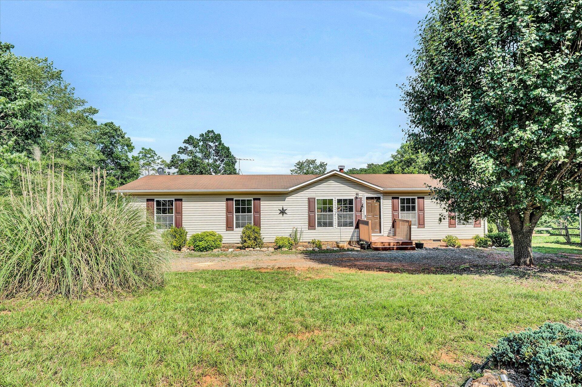 1379 Ridgewood Road Huddleston, VA 24104 - Photo 1 of 26 Front of Home