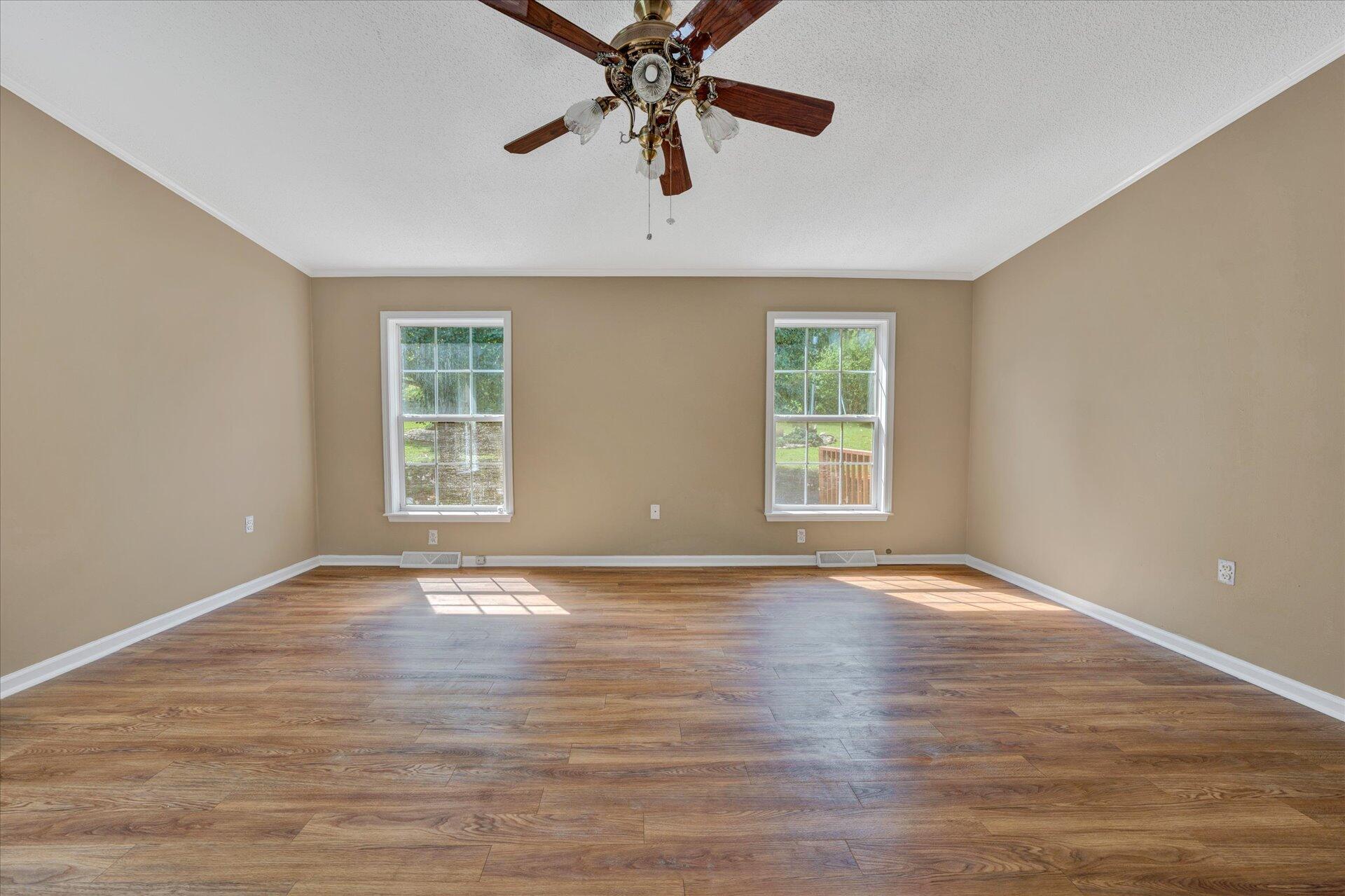 1379 Ridgewood Road Huddleston, VA 24104 - Photo 12 of 26 12-DSC00019