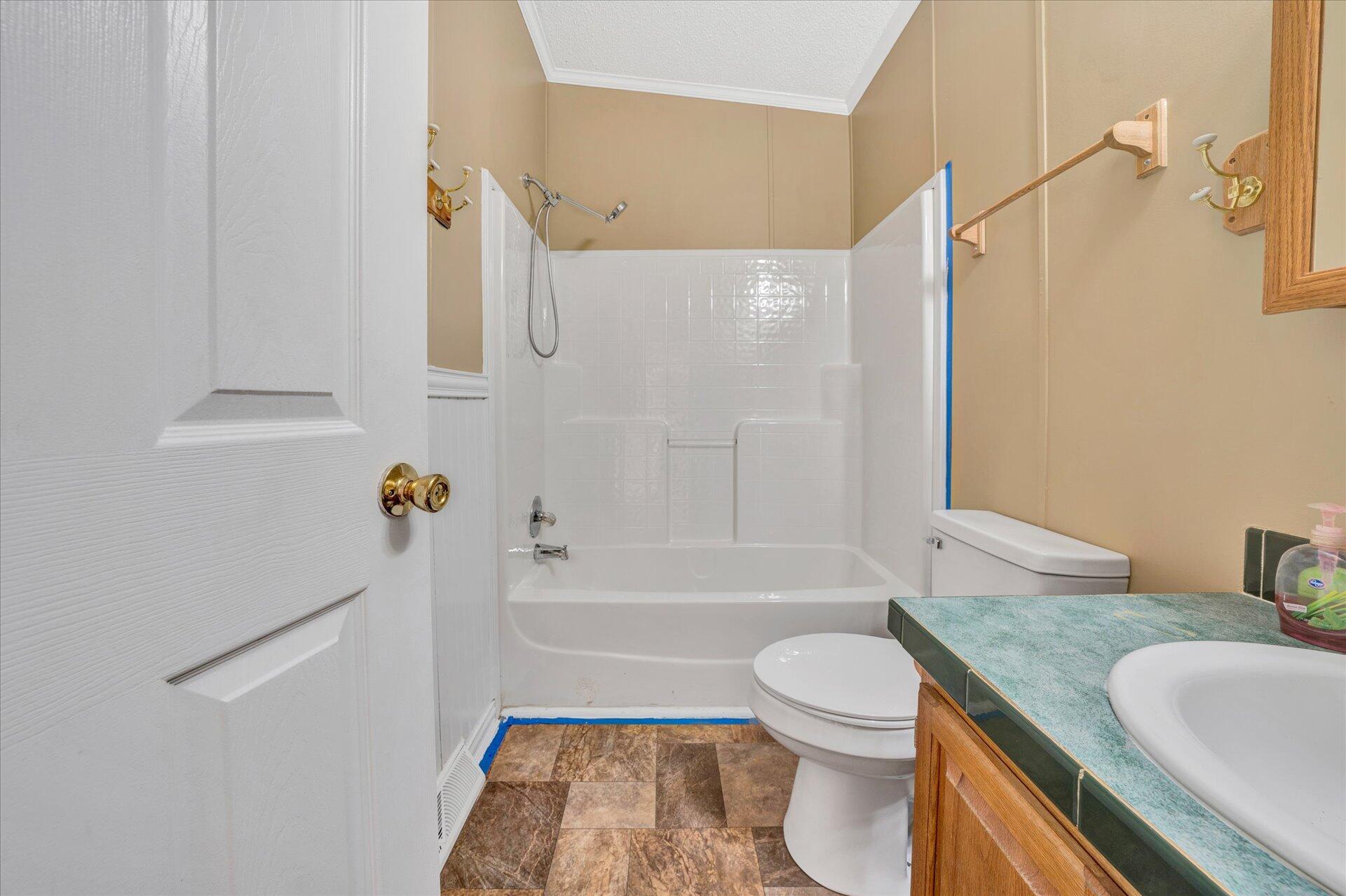 1379 Ridgewood Road Huddleston, VA 24104 - Photo 15 of 26 15-DSC00028