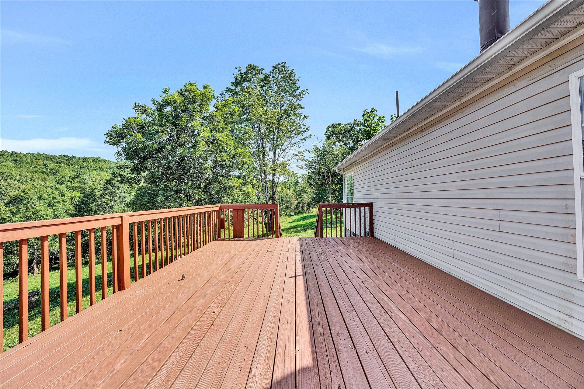 1379 Ridgewood Road Huddleston, VA 24104 - Photo 16 of 26 16-DSC00043