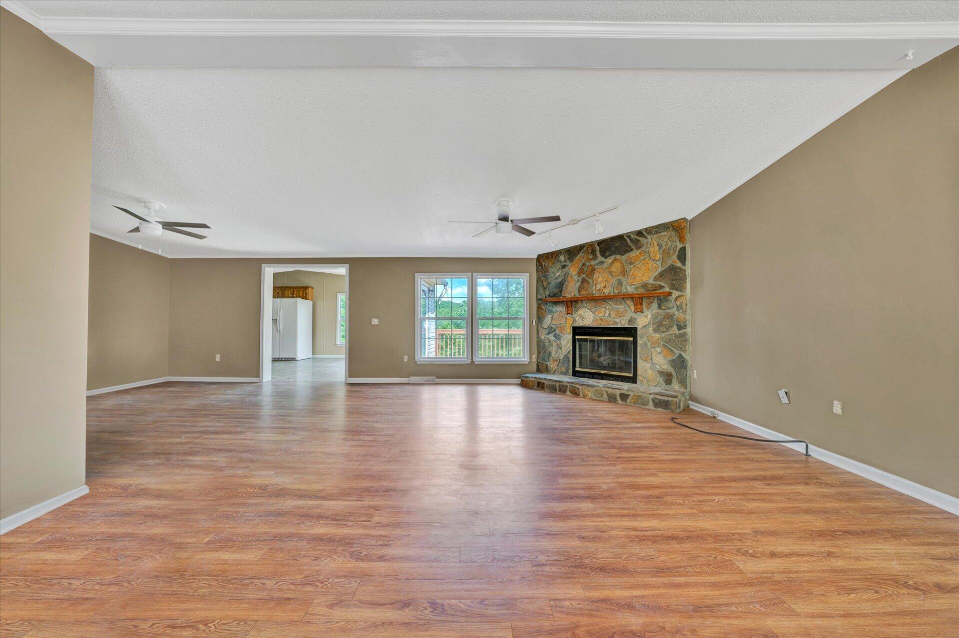1379 Ridgewood Road Huddleston, VA 24104 - Photo 3 of 26 03-Screenshot 2022-07-13 070959