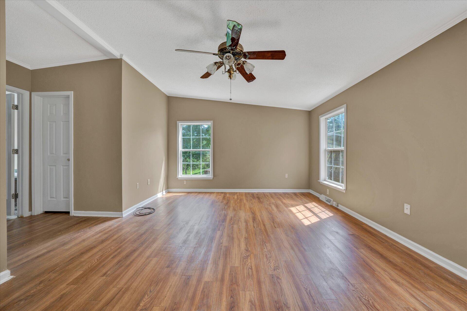 1379 Ridgewood Road Huddleston, VA 24104 - Photo 8 of 26 08-DSC00007