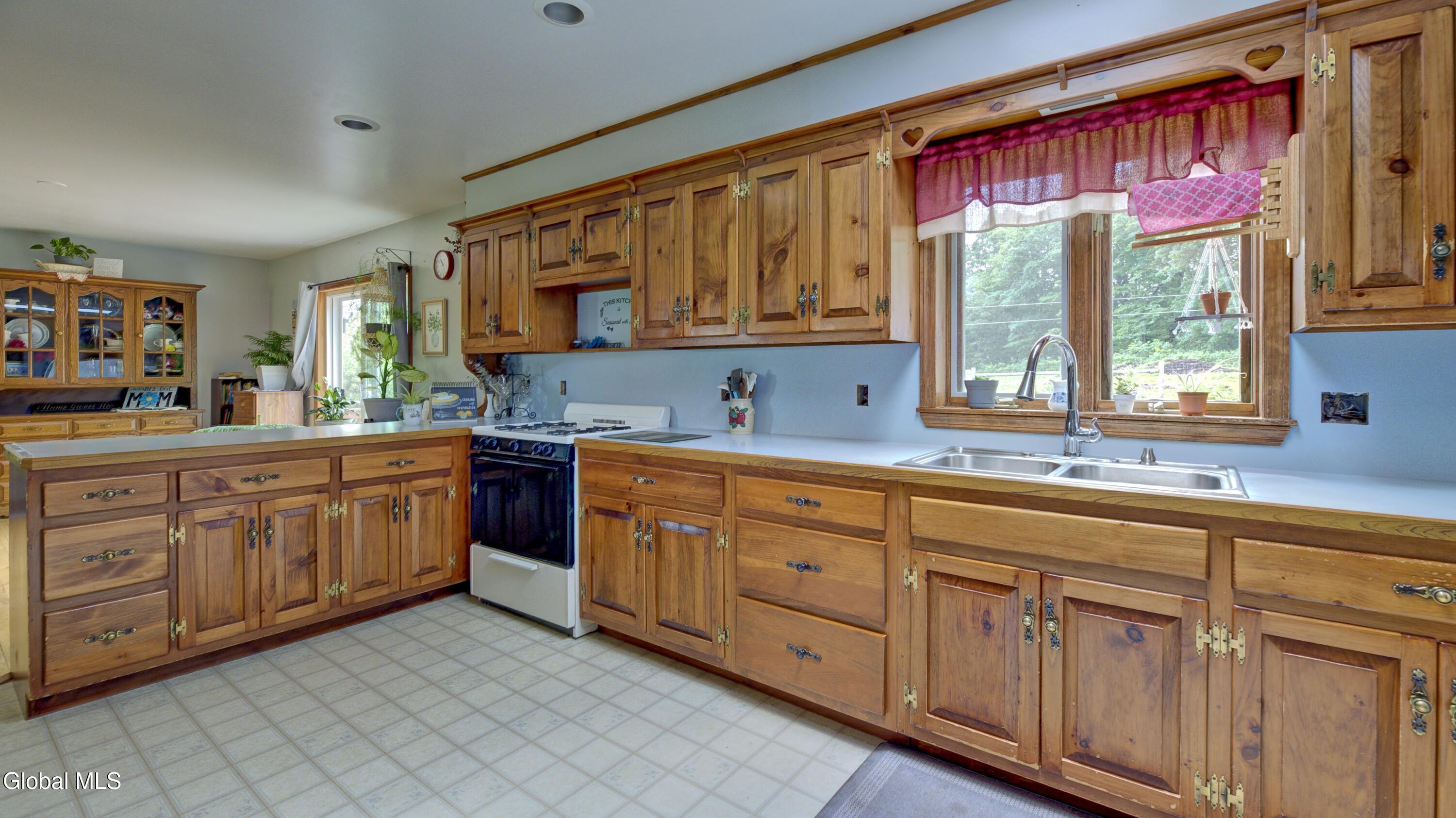 135 Rappa Road Root, NY 12166 - Photo 5 of 49 135 Rappa Rd-5