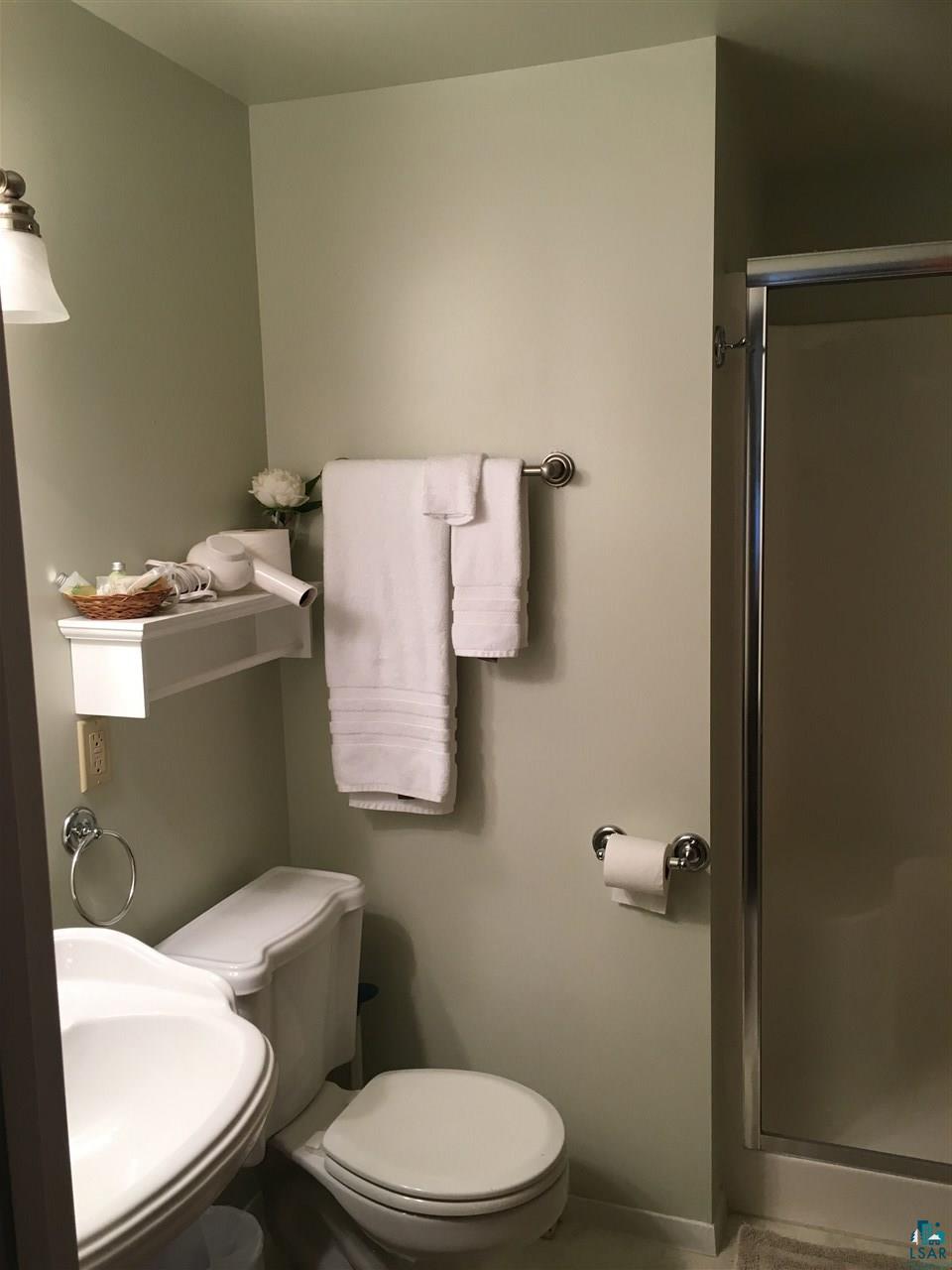86710 Island View Road Bayfield, WI 54814 - Photo 7 of 34 Gallery Image 7