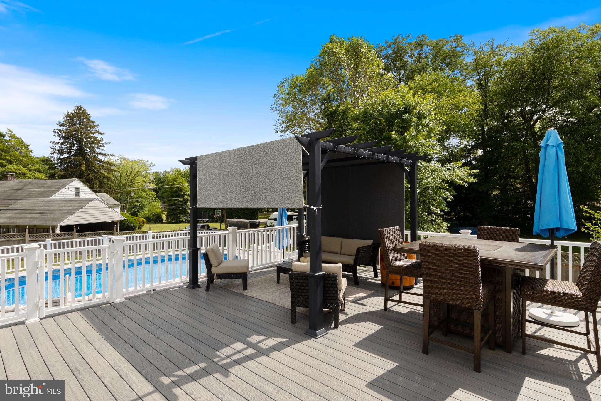 8 Leslie Lane Wallingford, PA 19086 - Photo 30 of 34 Exterior Rear