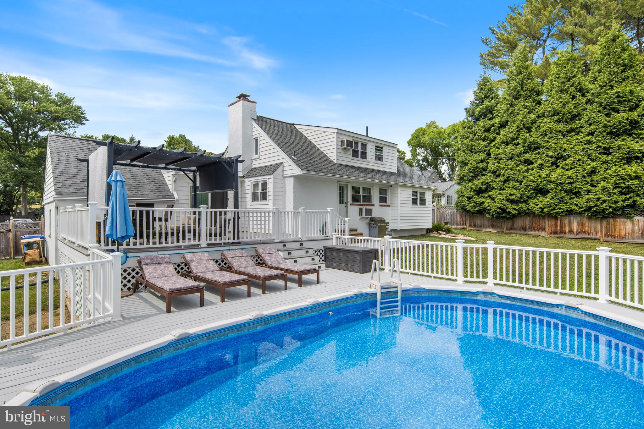 8 Leslie Lane Wallingford, PA 19086 - Photo 33 of 34 Pool