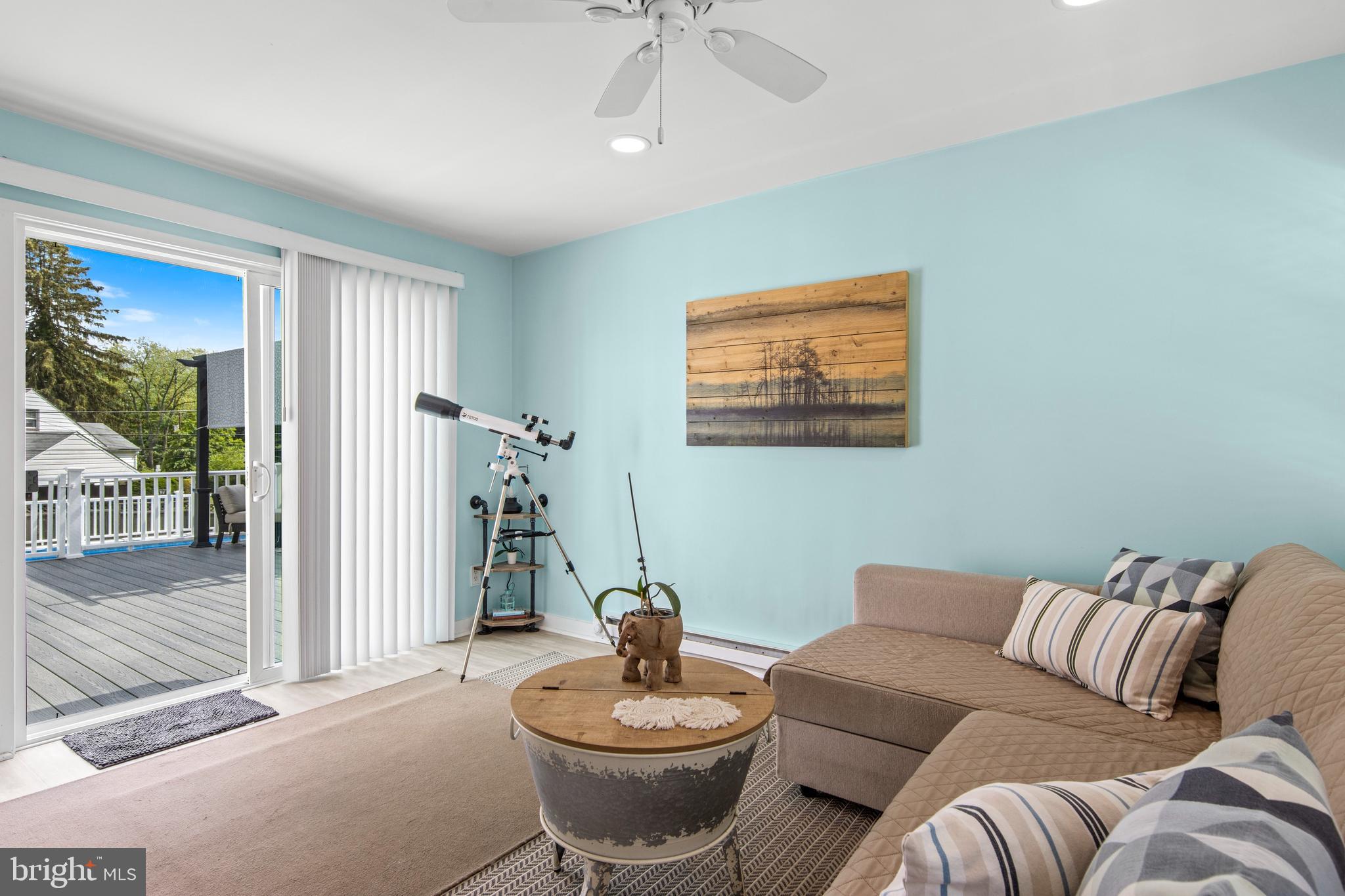 8 Leslie Lane Wallingford, PA 19086 - Photo 7 of 34 Sun Room with sliding doors to deck