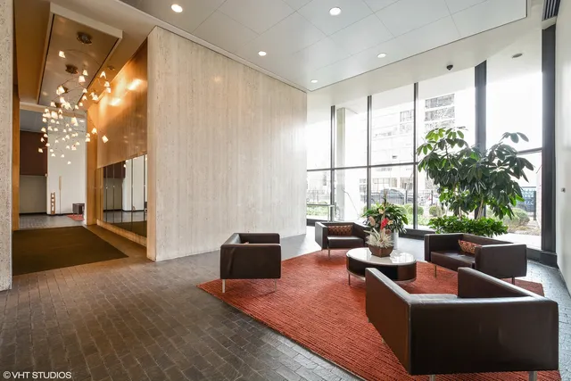 $476,000 | 1560 North Sandburg Terrace, Unit 1201J, Chicago, IL 60610