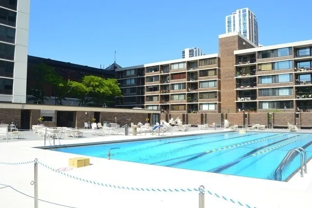 $476,000 | 1560 North Sandburg Terrace, Unit 1201J, Chicago, IL 60610