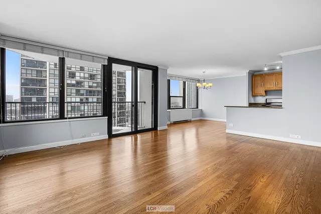 $476,000 | 1560 North Sandburg Terrace, Unit 1201J, Chicago, IL 60610