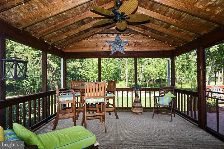 13512 Granite Rock Drive Chantilly, VA 20151 - Photo 14 of 30 Exterior (General)