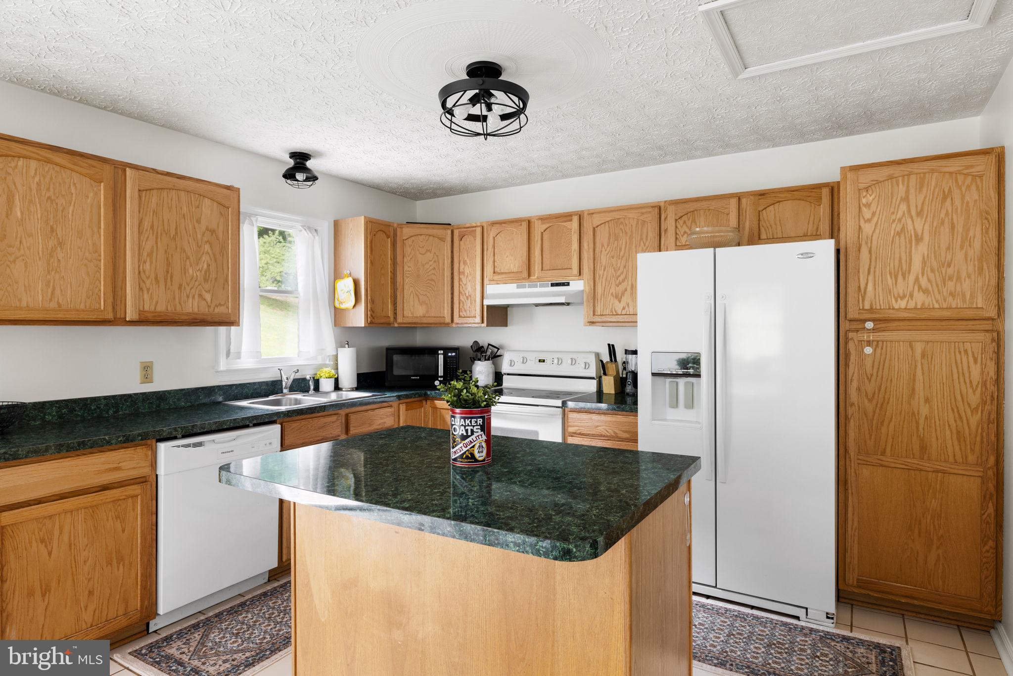 136 Rattlesnake Hollow Lane Huntly, VA 22640 - Photo 17 of 44