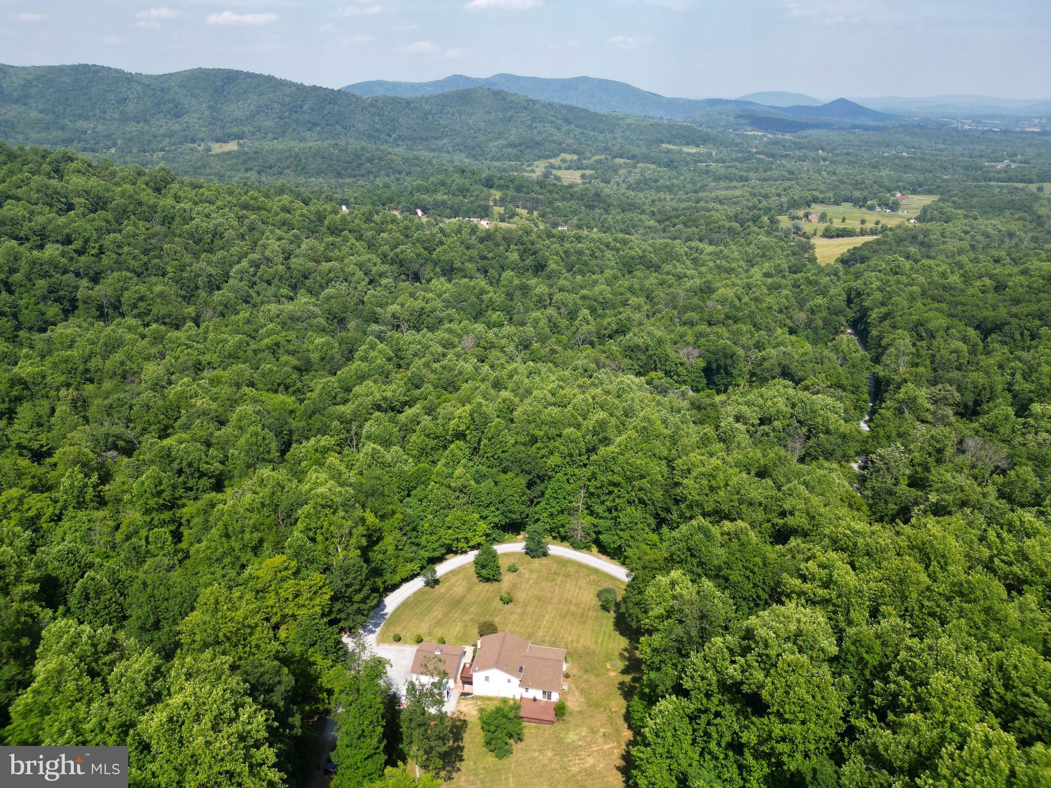 136 Rattlesnake Hollow Lane Huntly, VA 22640 - Photo 33 of 44