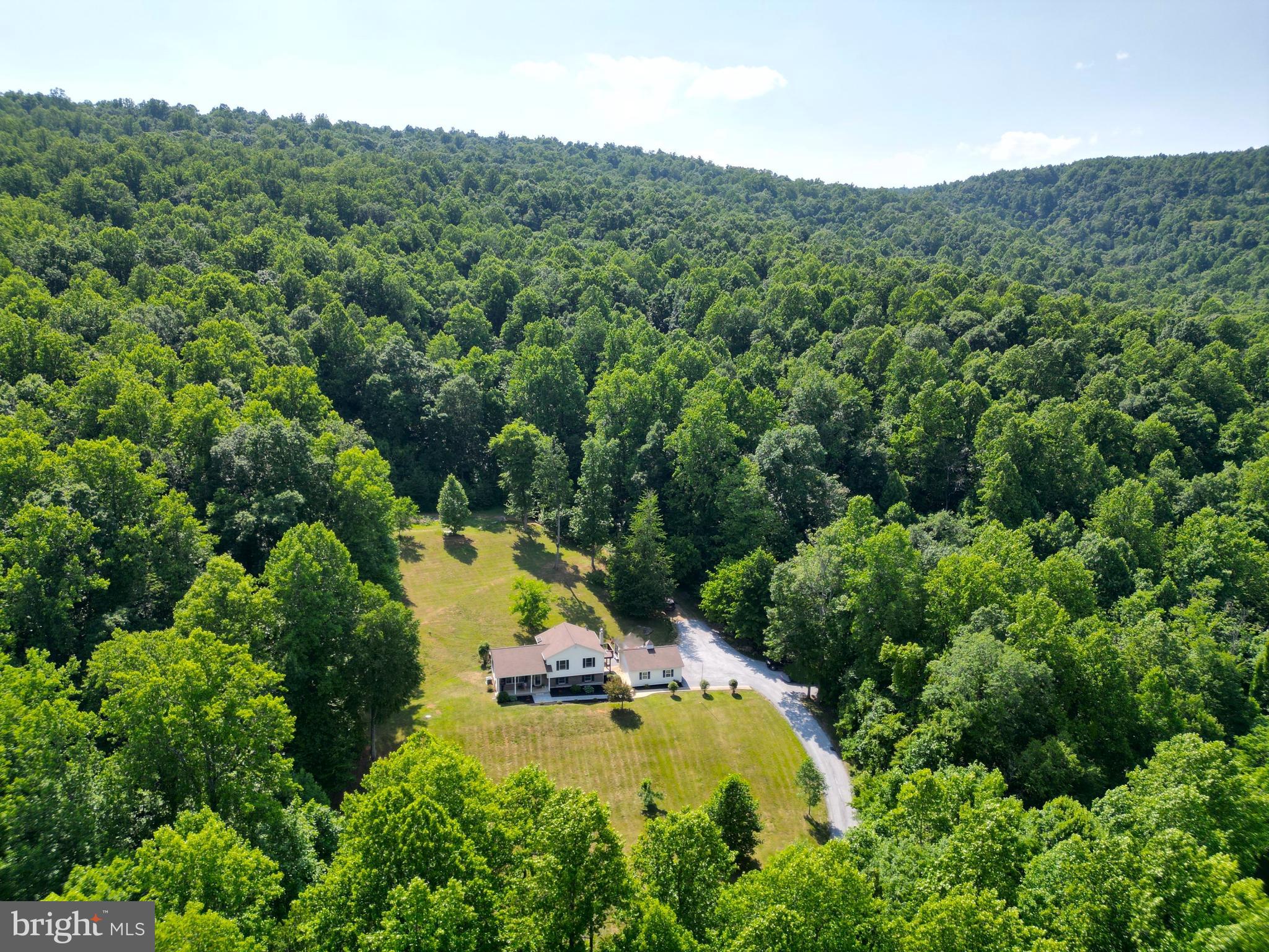 136 Rattlesnake Hollow Lane Huntly, VA 22640 - Photo 35 of 44