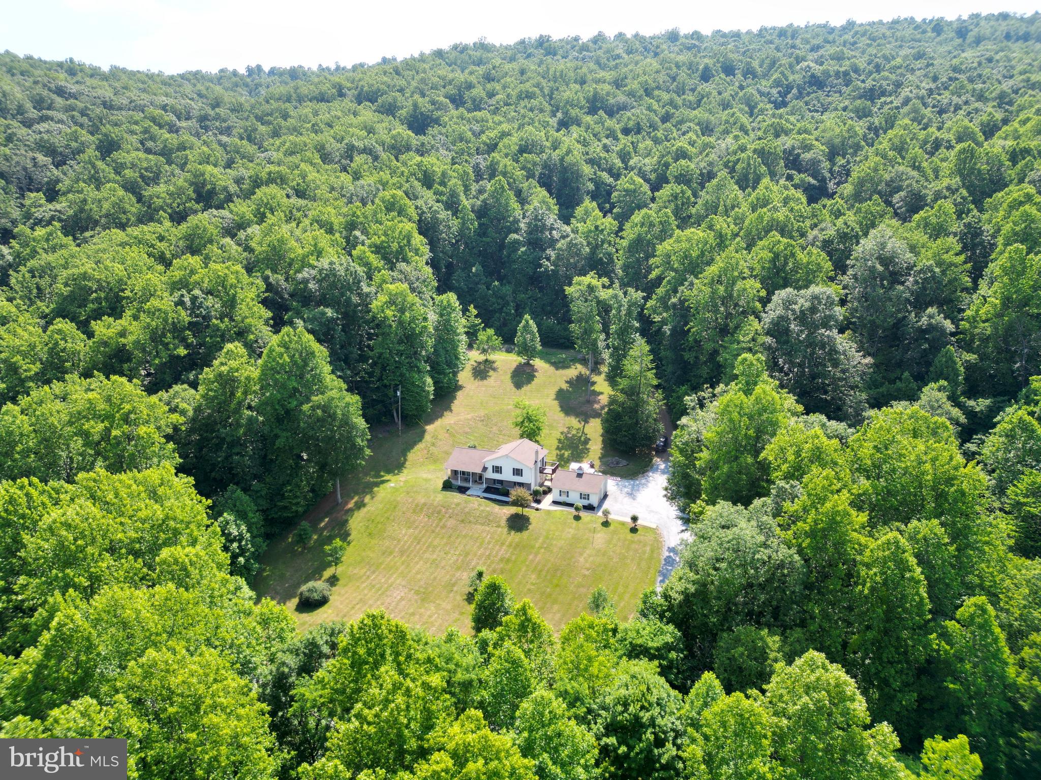 136 Rattlesnake Hollow Lane Huntly, VA 22640 - Photo 37 of 44