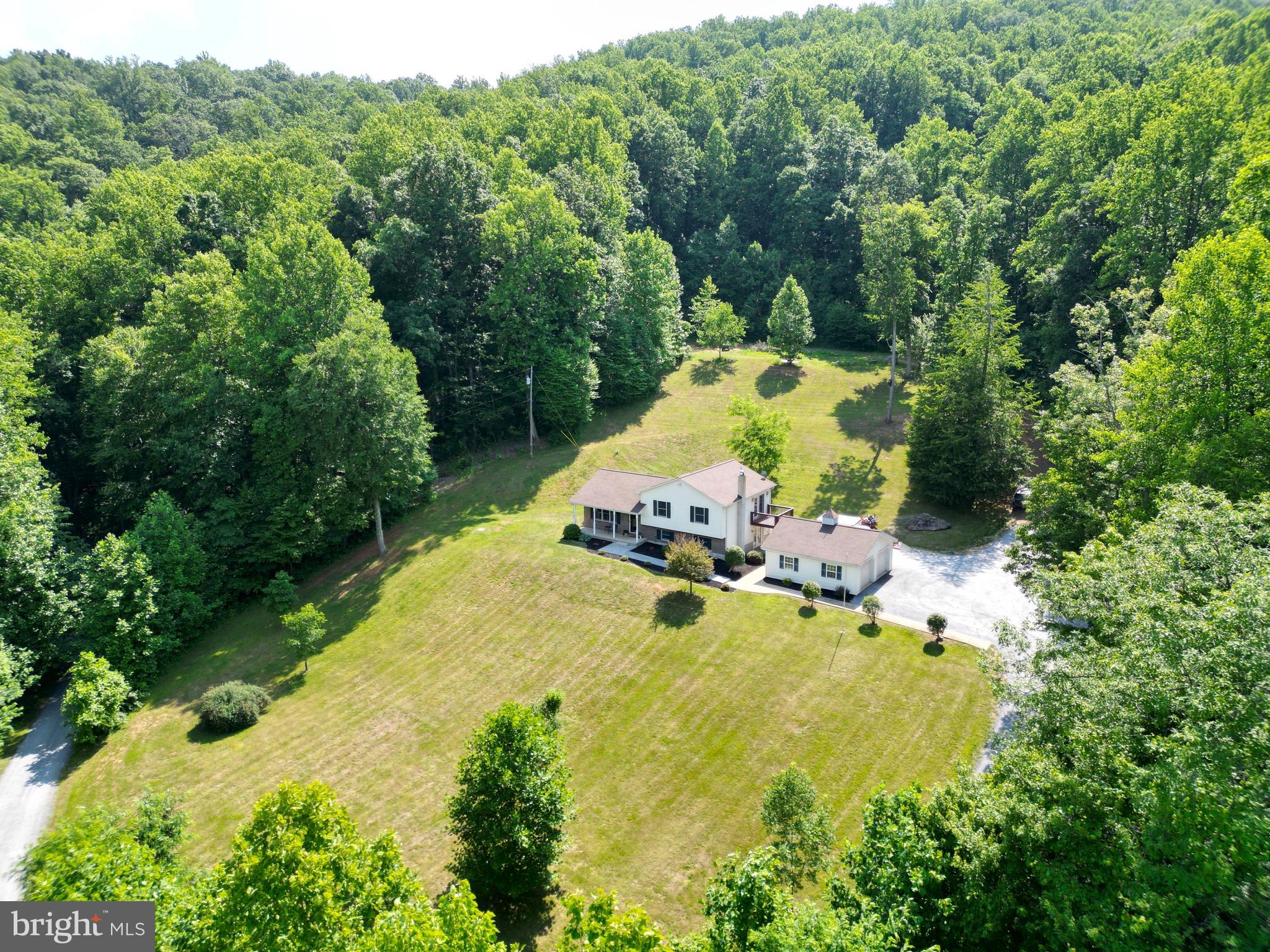 136 Rattlesnake Hollow Lane Huntly, VA 22640 - Photo 38 of 44