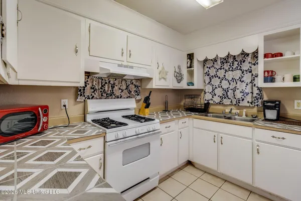 $1,850 | 1102 Tucker Avenue, Pascagoula, MS 39567