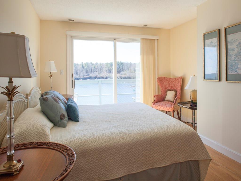 14 Stage Neck Road, Unit 4 York, ME 03909 - Photo 19 of 32 The second floor also features this...