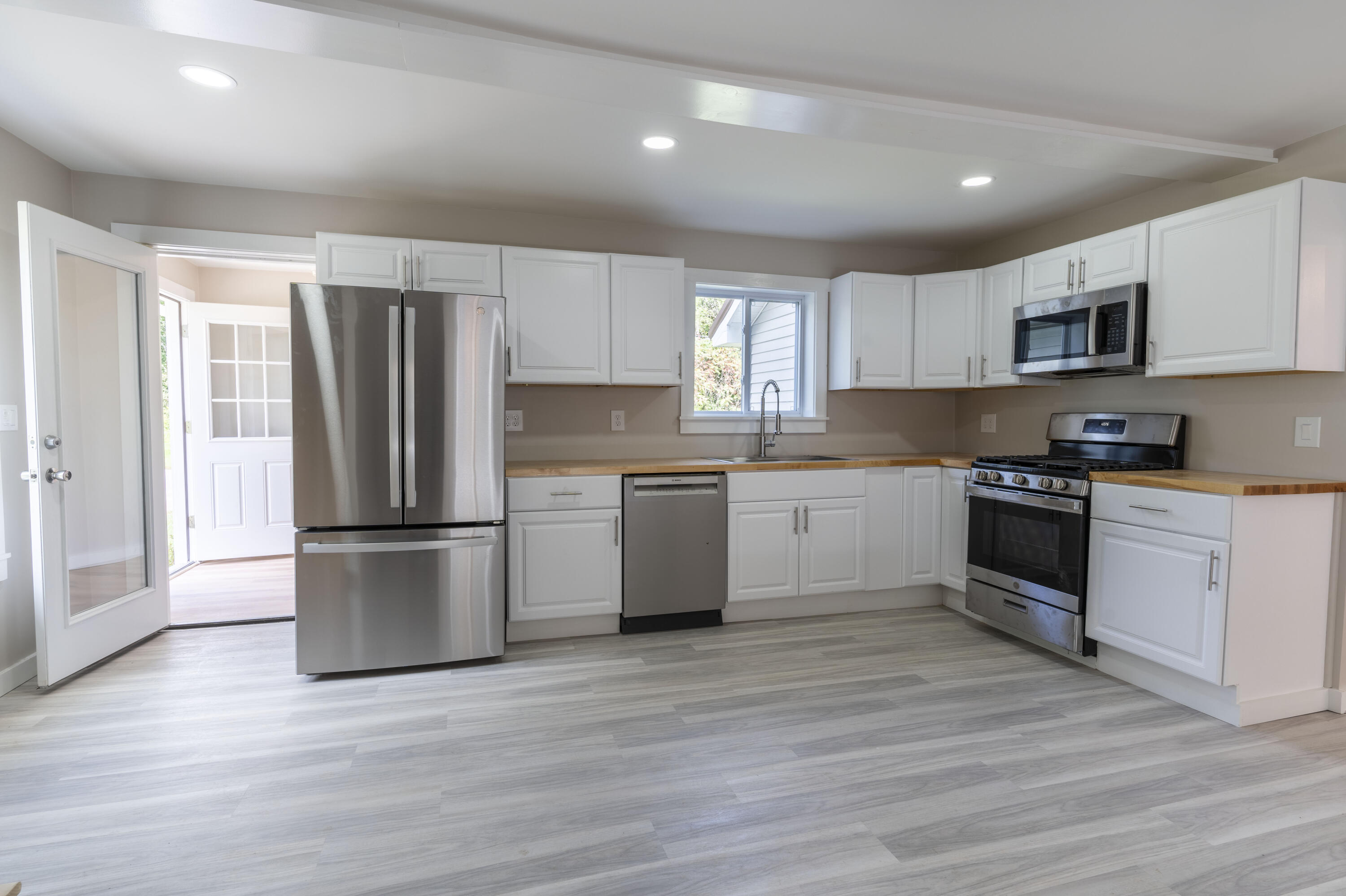 11 Barrows Point Road Newport, ME 04953 - Photo 18 of 38 DSC06050-HDR