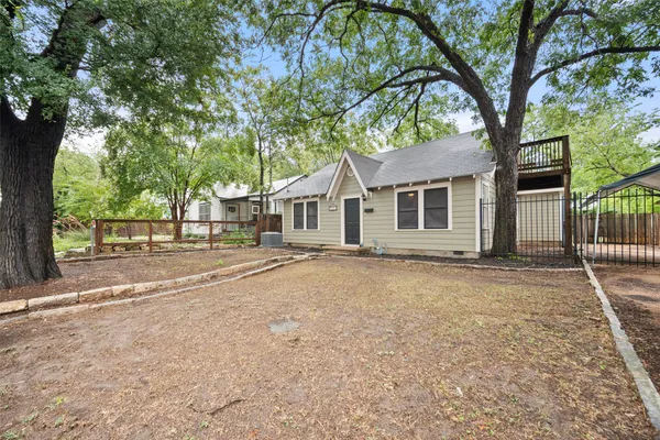 $2,995 | 4605 Harmon Avenue, Austin, TX 78751