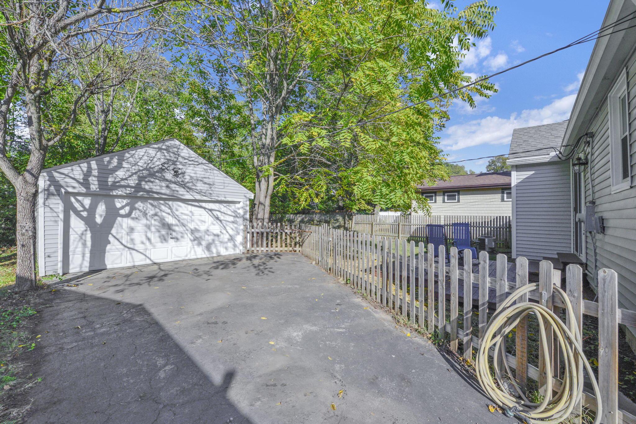 128 Blenheim Road Columbus, OH 43214 - Photo 35 of 47 33-web-or-mls-128-blenheim-rd