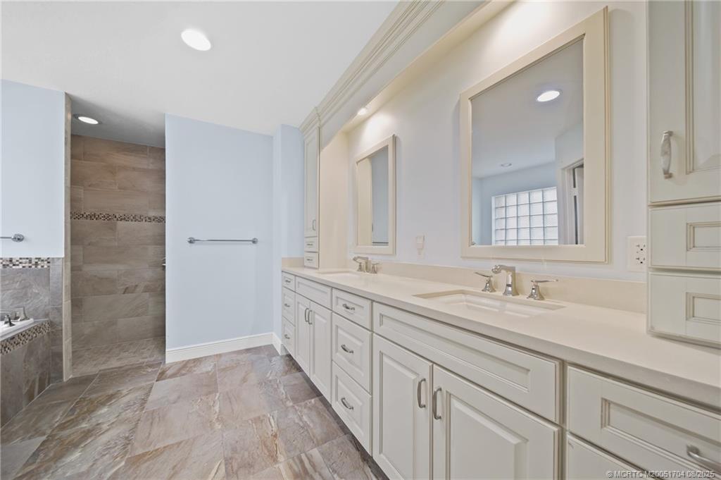 16 East High Point Road Sewall's Point, FL 34996 - Photo 29 of 40 Gallery Image 29