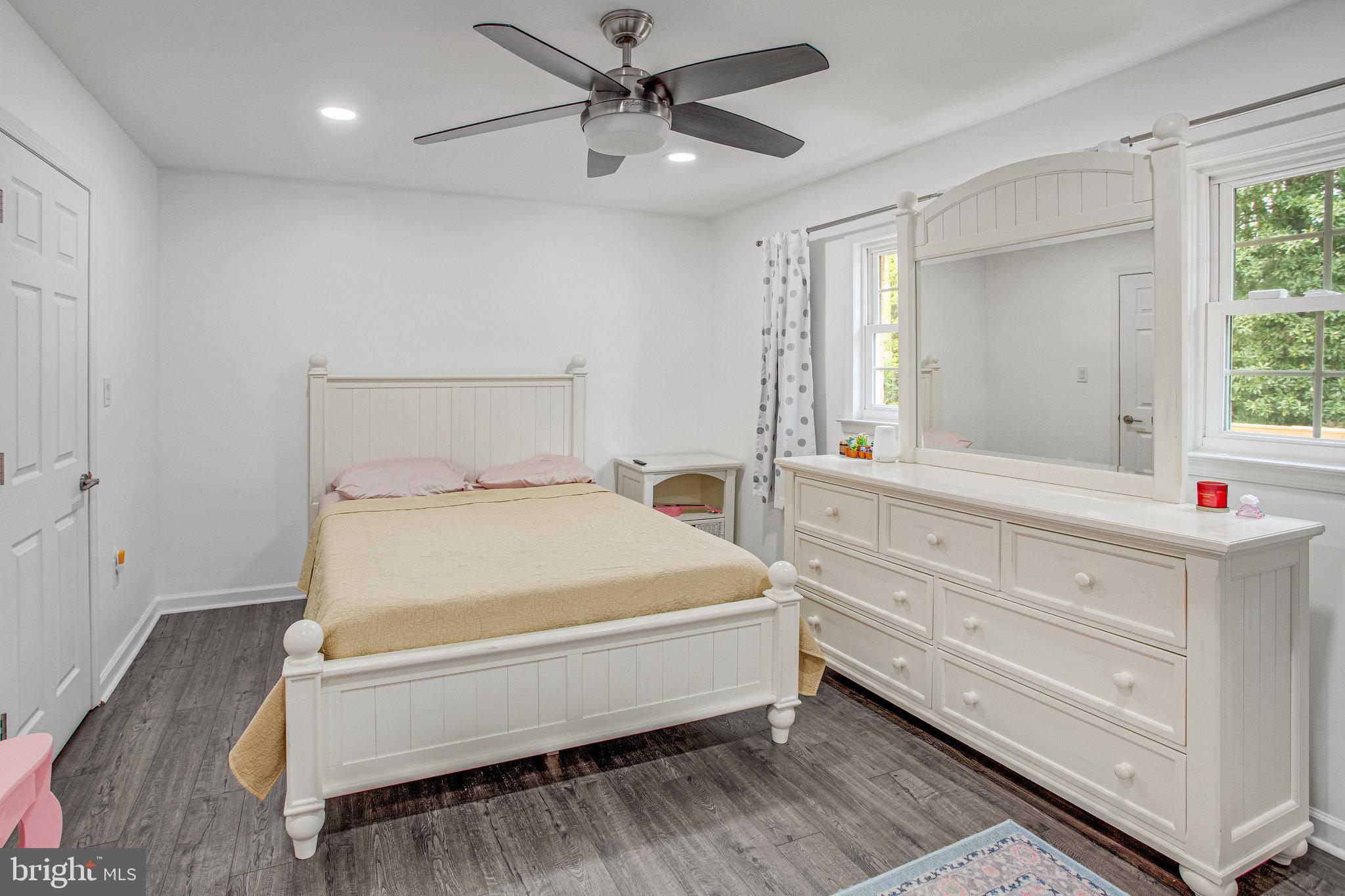 13214 Delaney Road Woodbridge, VA 22193 - Photo 11 of 21 Gallery Image 11