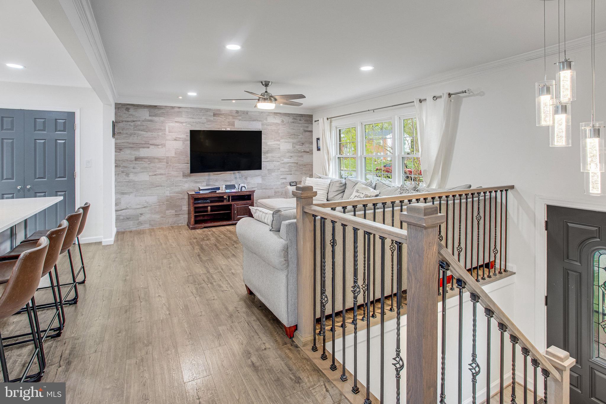 13214 Delaney Road Woodbridge, VA 22193 - Photo 3 of 21 Gallery Image 3