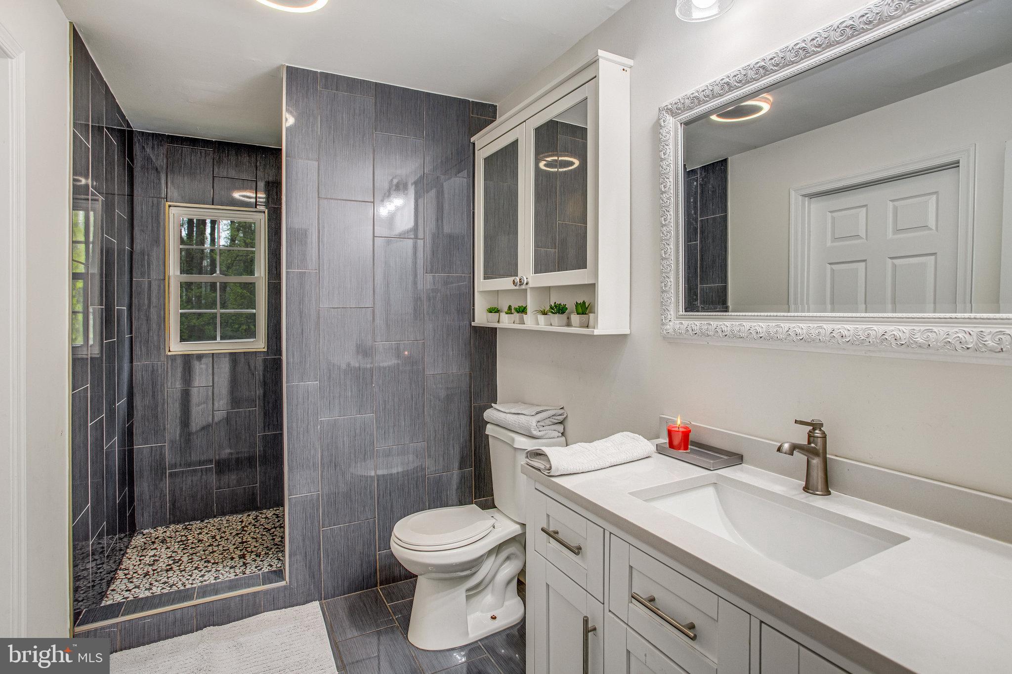 13214 Delaney Road Woodbridge, VA 22193 - Photo 10 of 21 Gallery Image 10